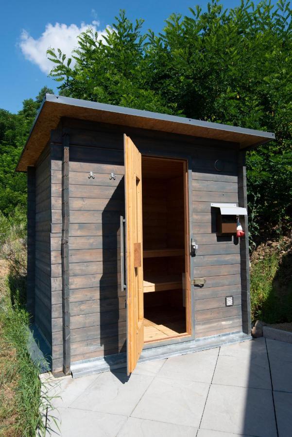 Wellness bungalov - vodní nádrž Slapy - 40km od Prahy Necin Exteriér fotografie