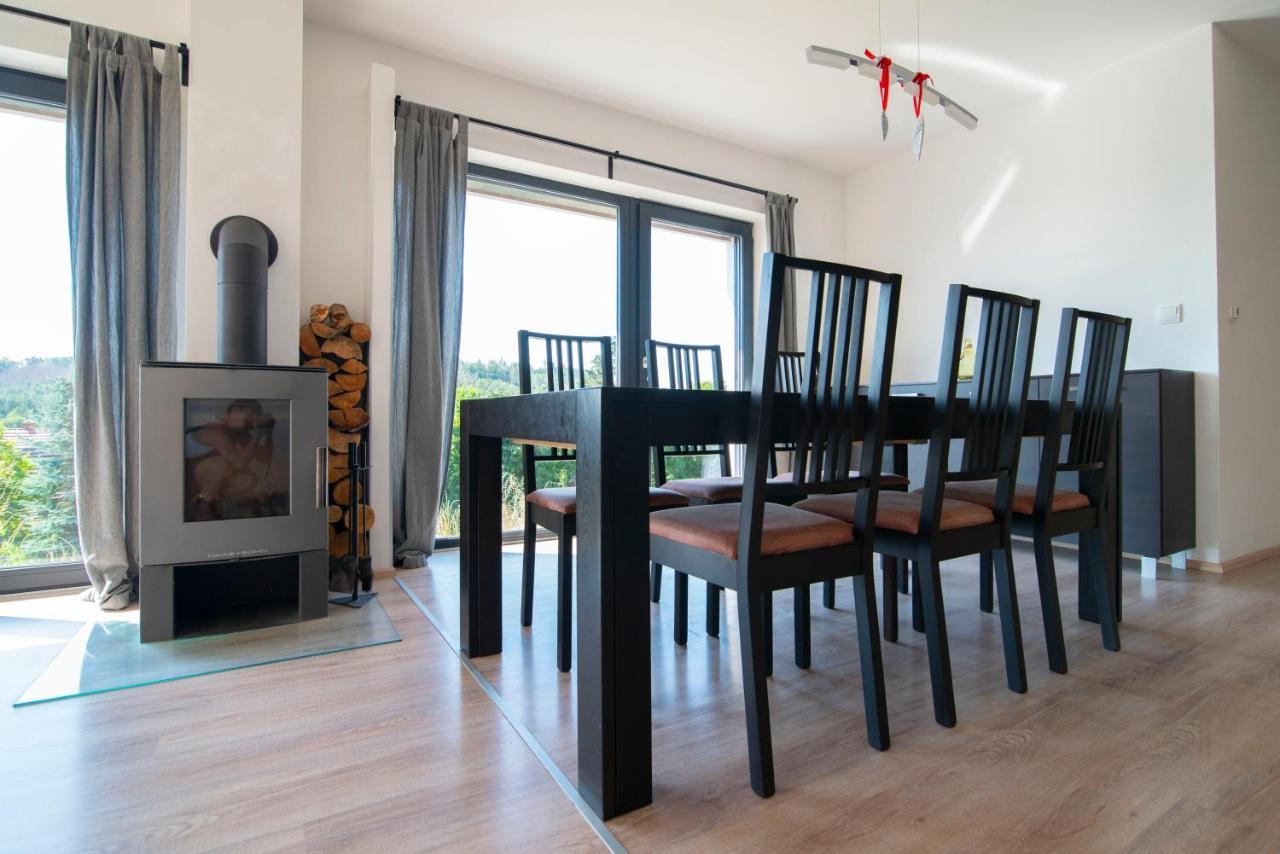 Wellness bungalov - vodní nádrž Slapy - 40km od Prahy Necin Exteriér fotografie